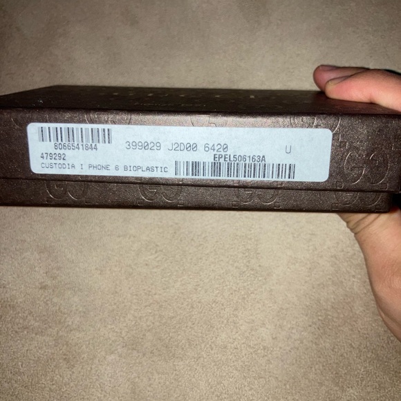 Gucci IPhone 6 phone case AUTHENTIC - Picture 4 of 9